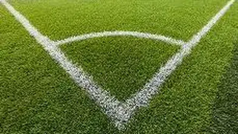 英超场内风波再起！盖伊成继互殴队长后，第三位因队友冲突被红牌罚下的球星！