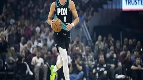 羽毛球赛冷门迭起！四大头号选手首轮即遭淘汰，国羽连胜势头强劲，7号种子一局狂赢21-9！